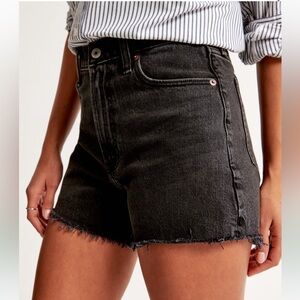 Abercrombie & Fitch Women's
High Rise 90s Cutoff Shorts